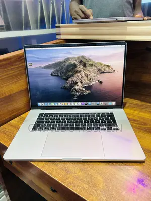Laptop Apple MacBook Pro 2019 16GB Intel Core i7 SSD 512GB
