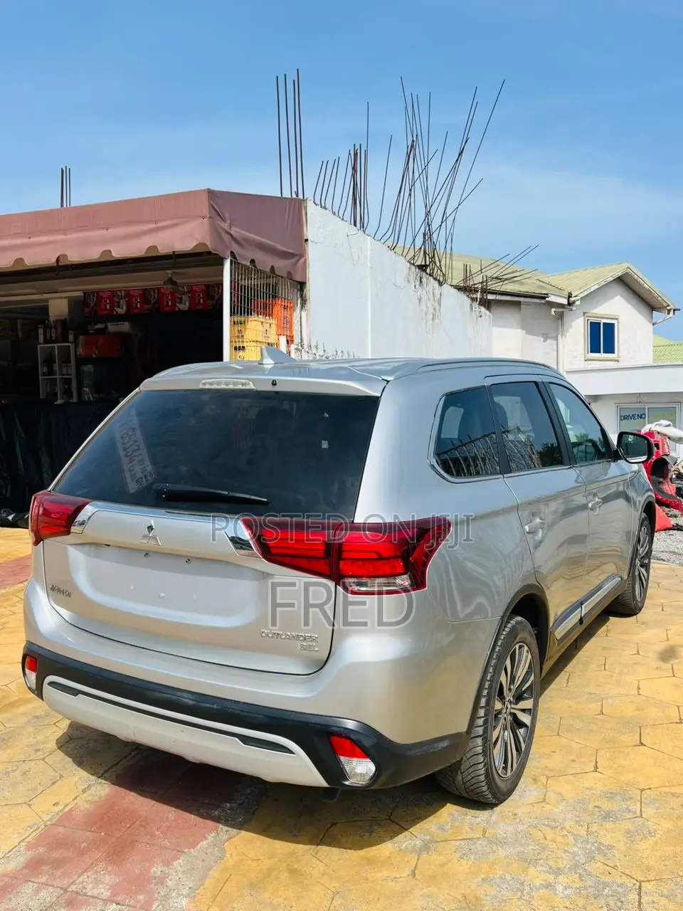 Mitsubishi Outlander SEL AWC 2019 Silver