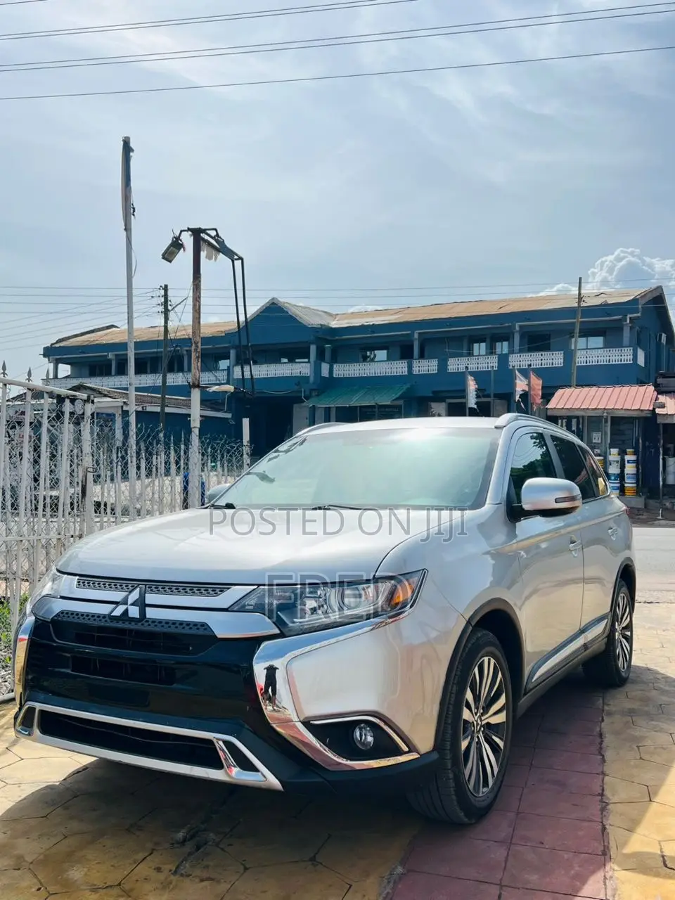 Mitsubishi Outlander SEL AWC 2019 Silver
