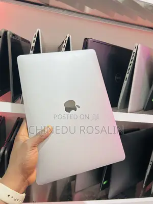 Laptop Apple MacBook Pro 2017 16GB Intel Core i5 SSD 512GB