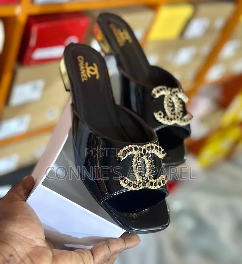 Dolce and Gabbana Quality Leather Slippers for Women