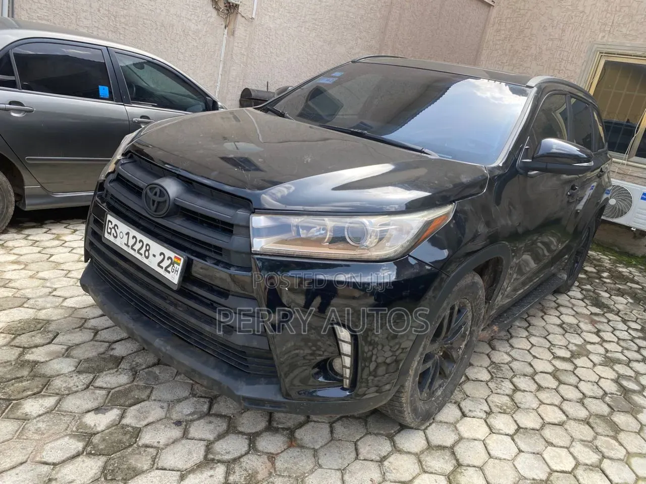 Toyota Highlander XLE 4x4 V6 (3.5L 6cyl 8A) 2018 Black