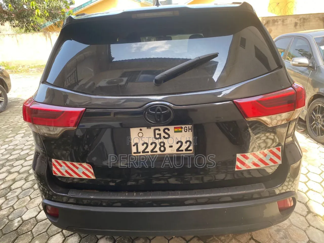 Toyota Highlander XLE 4x4 V6 (3.5L 6cyl 8A) 2018 Black