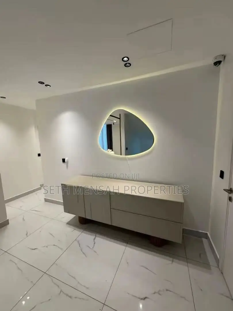 4bdrm House in 4 Bedroom Townhouse, Airport Residential Area for sale