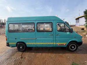 Mercedes-Benz Sprinter 1998 Green