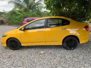 Honda Civic 2014 Yellow