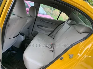 Honda Civic 2014 Yellow