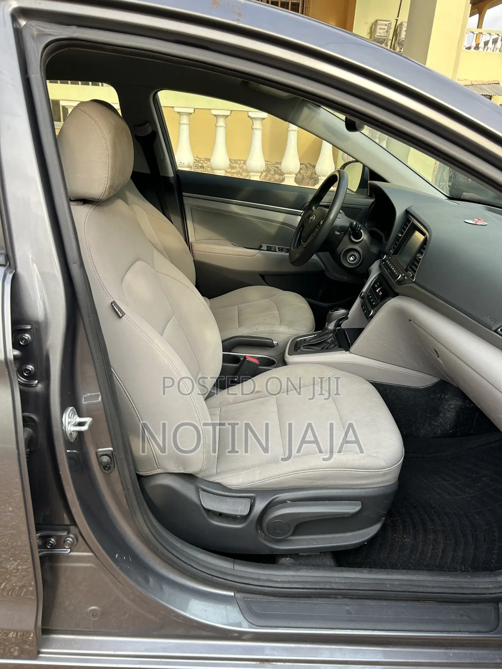 Hyundai Elantra 2018 Gray