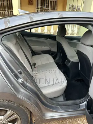 Hyundai Elantra 2018 Gray