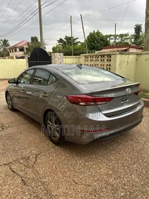 Hyundai Elantra 2018 Gray