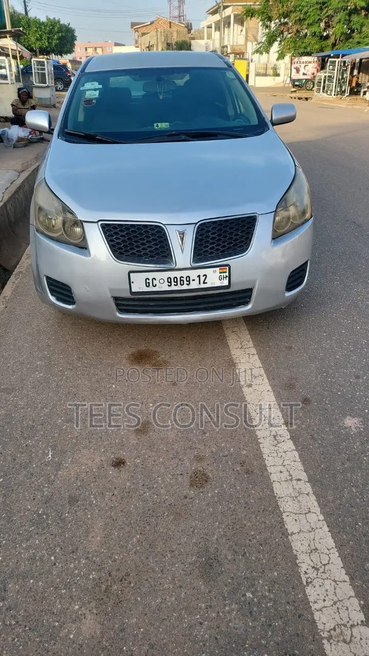 Pontiac Vibe 2010 Gray