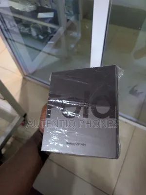 New Samsung Galaxy Z Fold4 256 GB Black