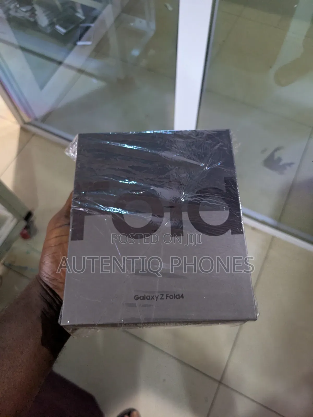 New Samsung Galaxy Z Fold4 256 GB Black