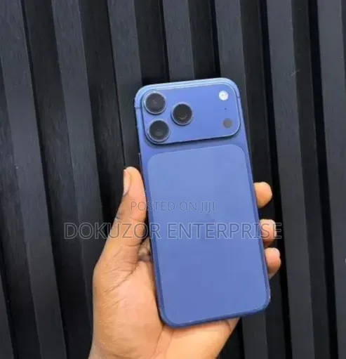 New Apple iPhone 17 Pro Max 256 GB Blue