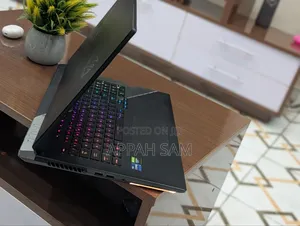 Laptop Asus ROG Strix G17 16GB Intel Core i9 SSD 512GB