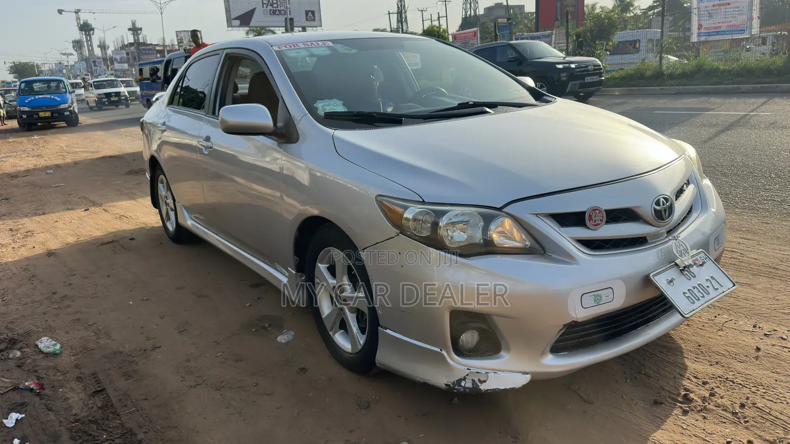Toyota Corolla LE Special Edition 4dr Sedan (1.8L 4cyl 4A) 2013 Silver