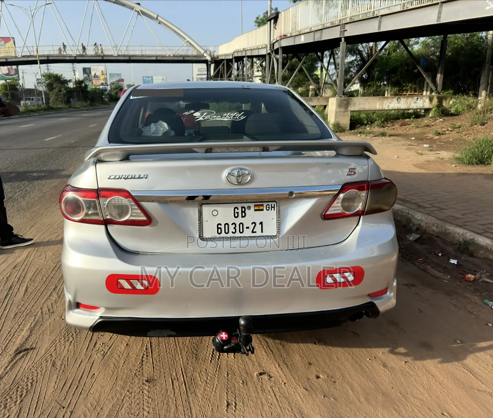 Toyota Corolla LE Special Edition 4dr Sedan (1.8L 4cyl 4A) 2013 Silver