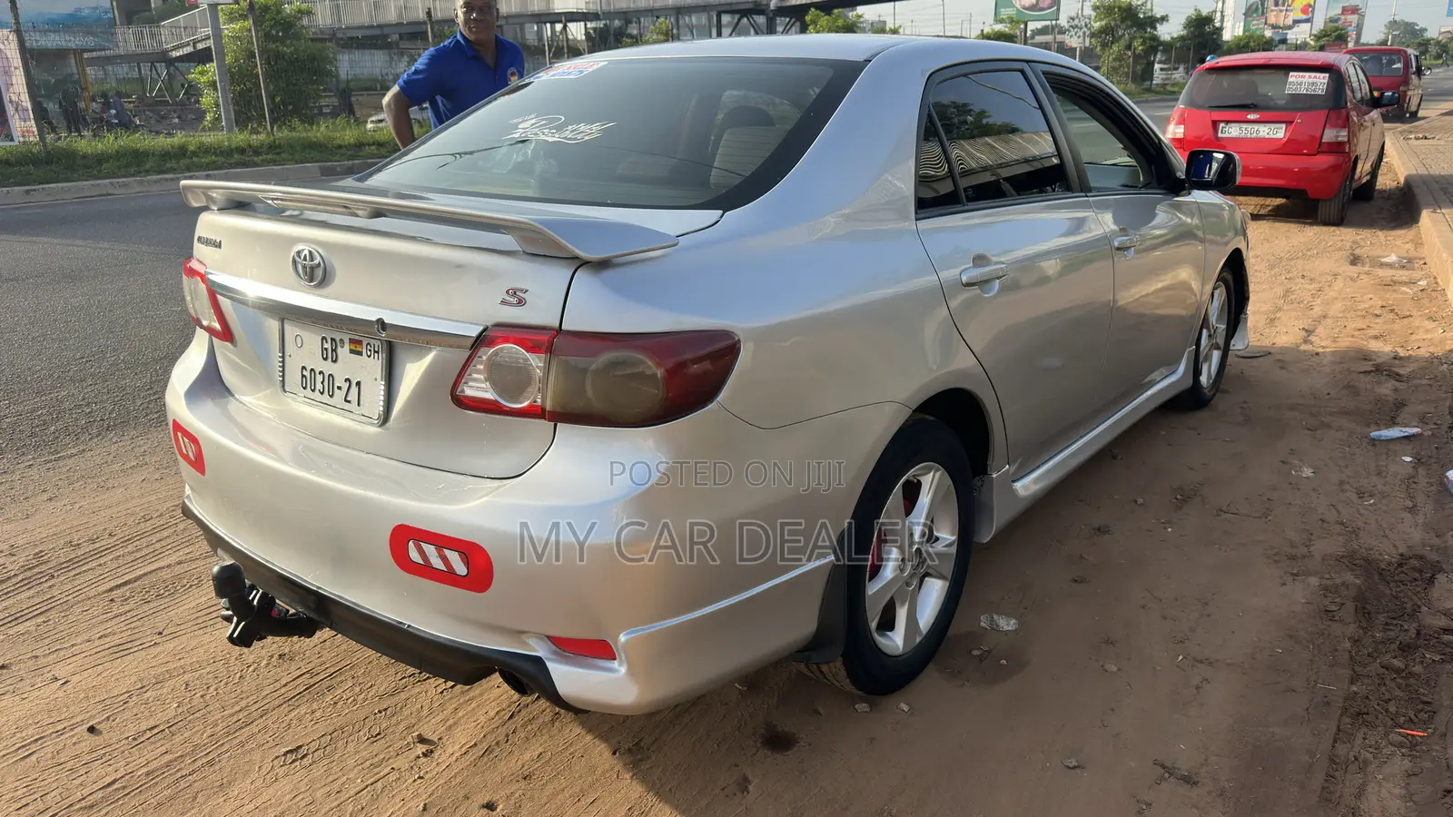 Toyota Corolla LE Special Edition 4dr Sedan (1.8L 4cyl 4A) 2013 Silver