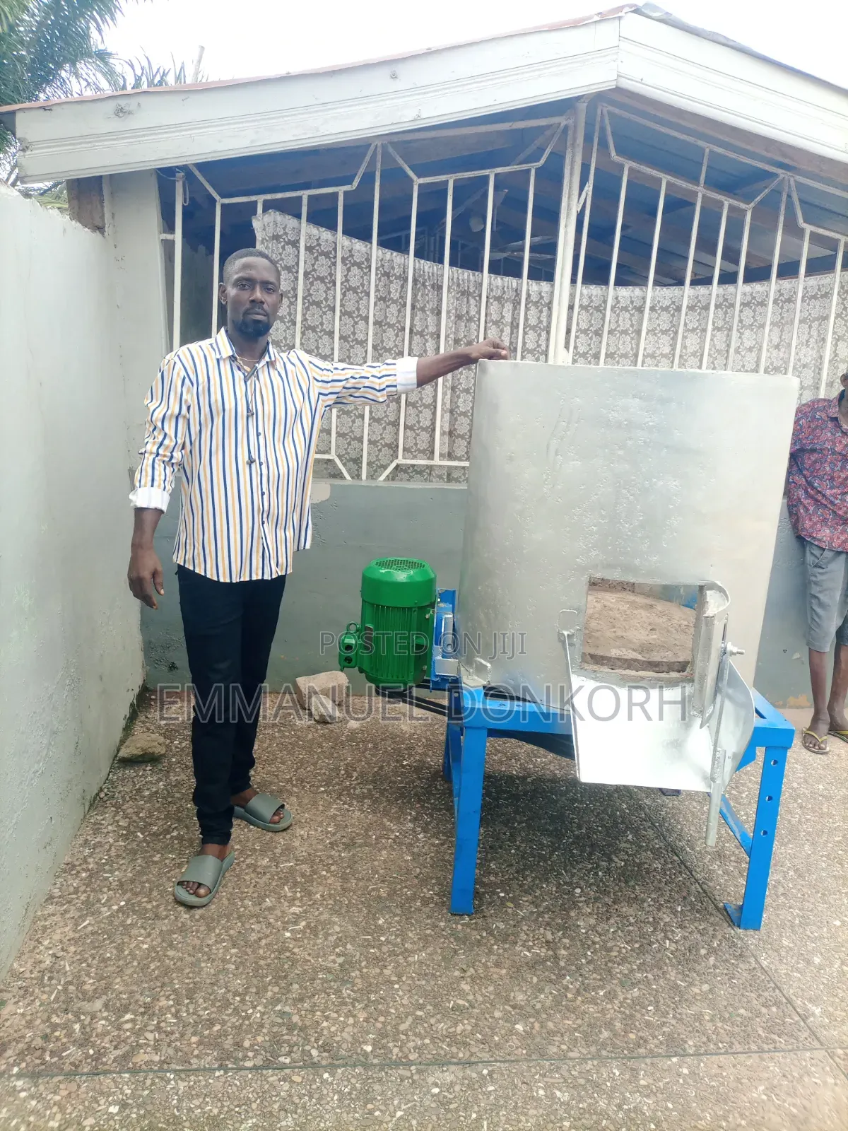 Cassava Peeling Machine