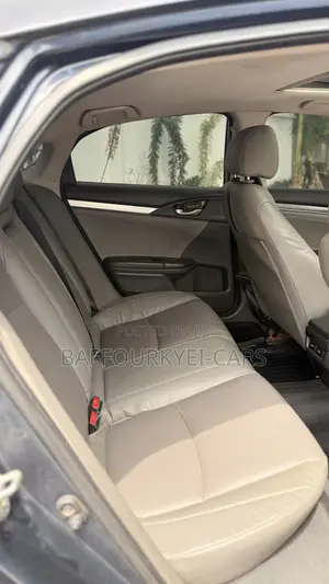 Honda Civic Touring Sedan 2018 Silver