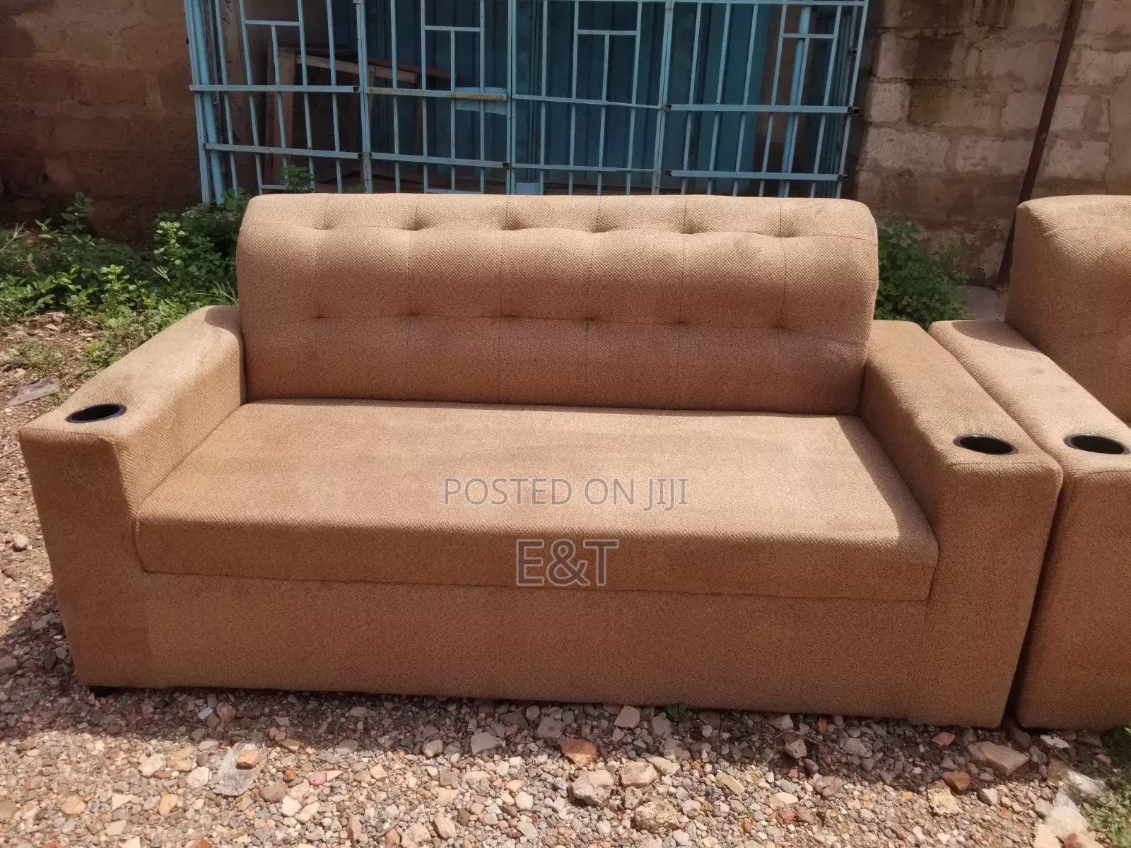 Nice 3 in 1 Sofa