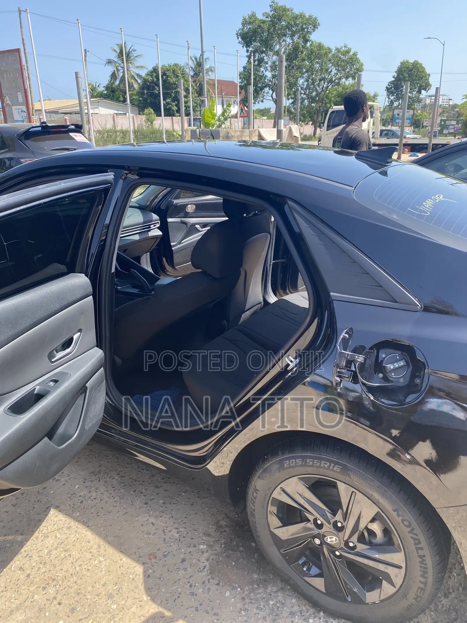 Hyundai Elantra SE 2023 Black