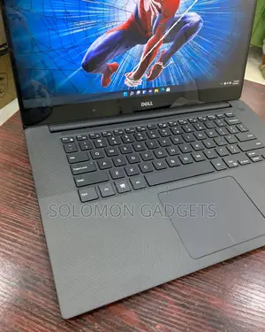 Laptop Dell Precision 5530 16GB Intel Core i7 SSD 512GB