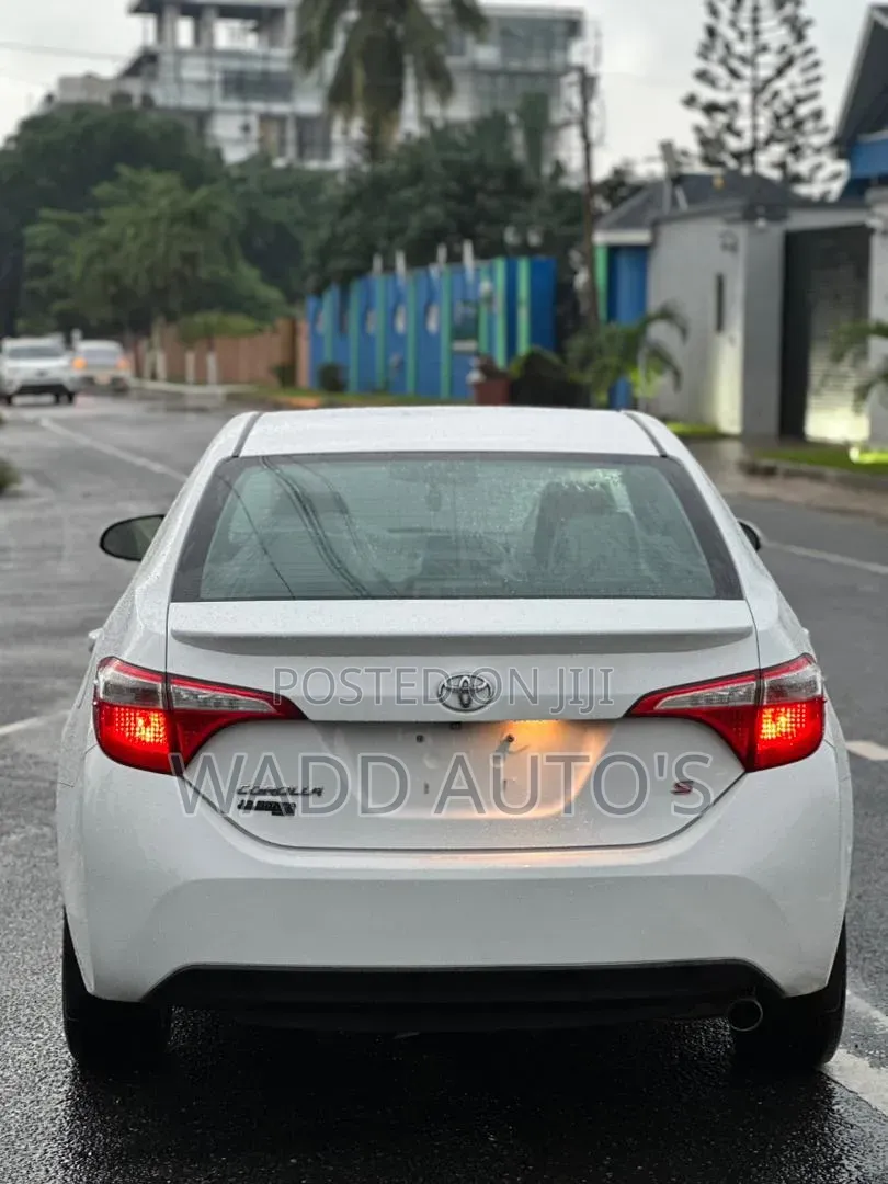 Toyota Corolla 2016 White