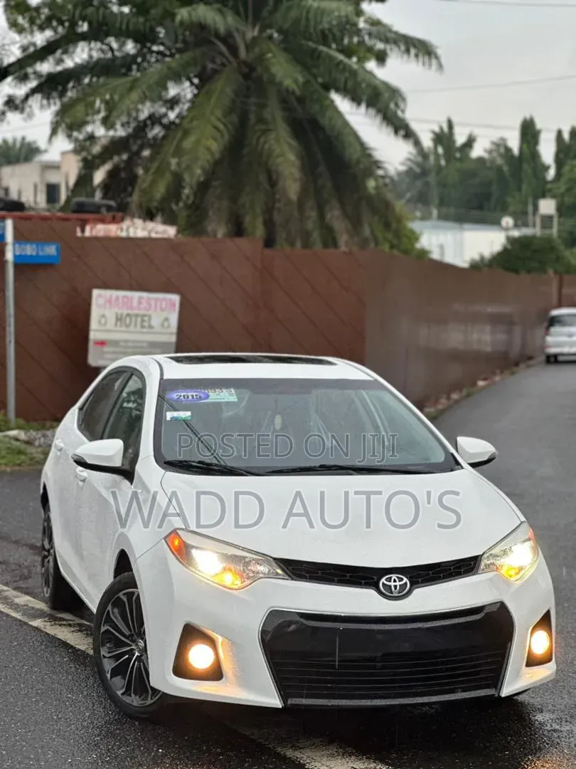 Toyota Corolla 2016 White