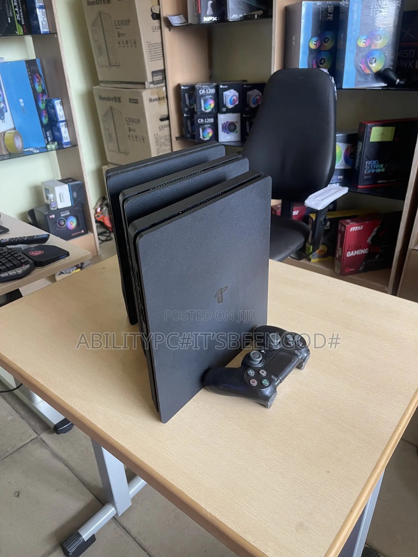 Ps4 Console