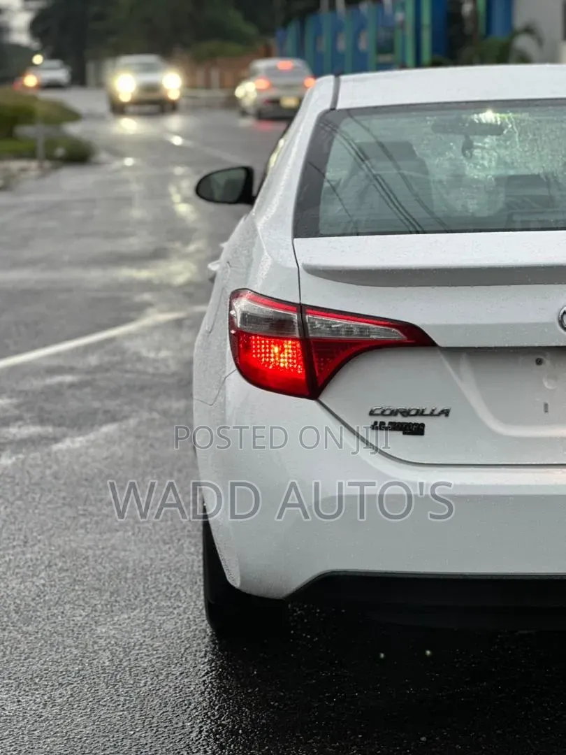 Toyota Corolla 2016 White