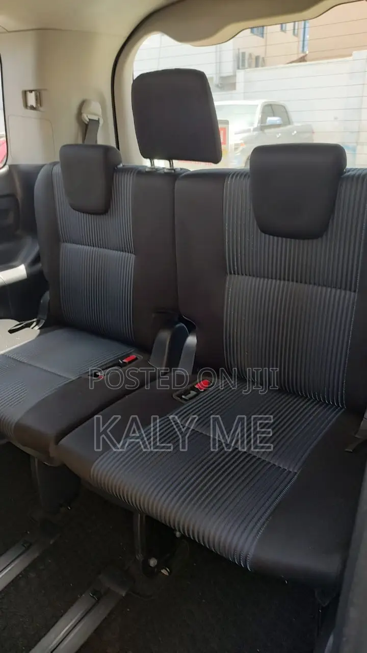Toyota Voxy SV Premium 2014 Black