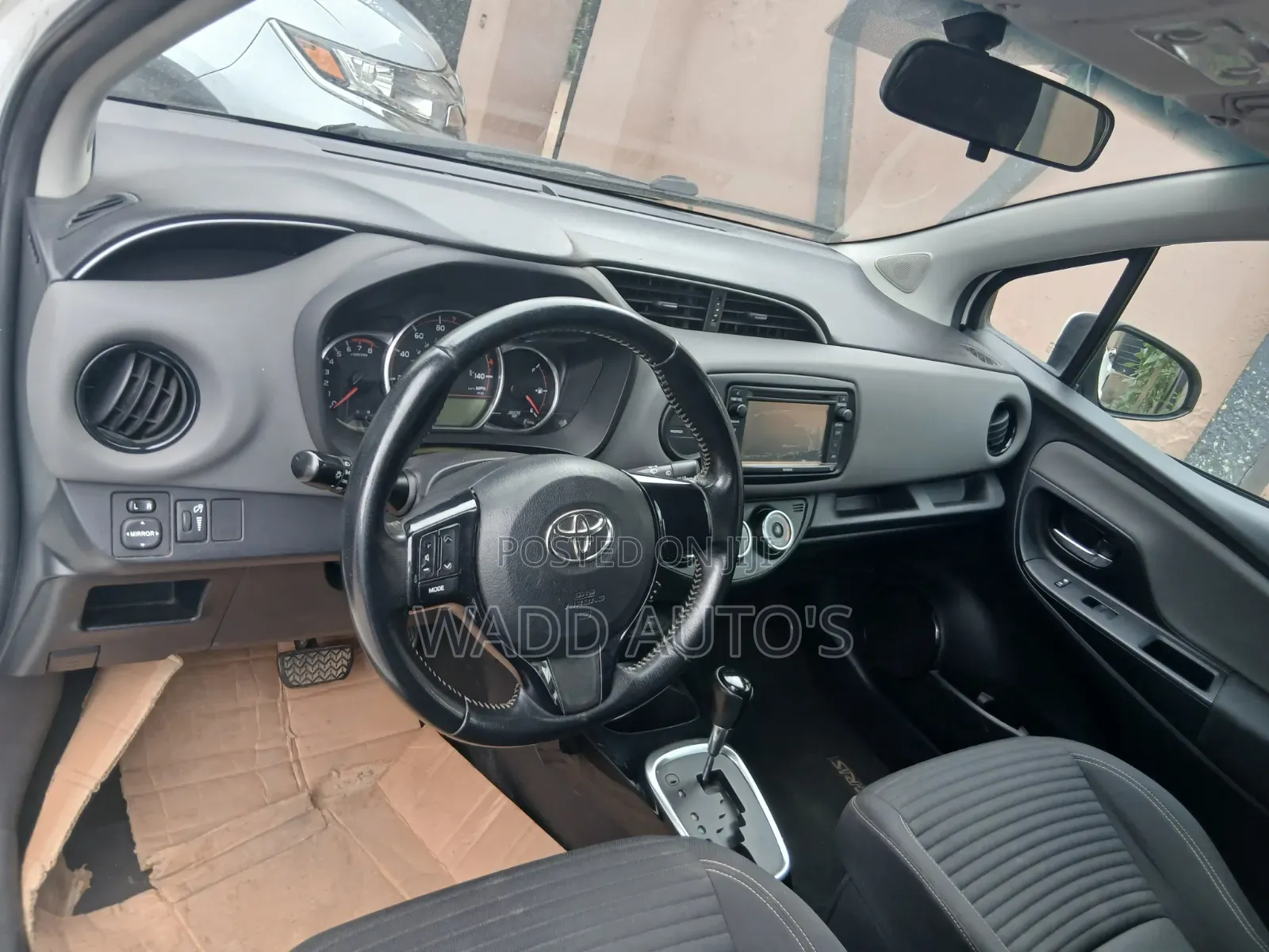 Toyota Yaris 2015 White