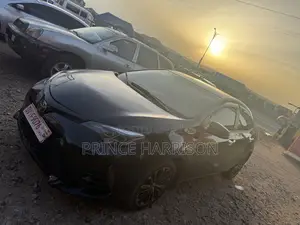 Toyota Corolla S 4dr Sedan (1.8L 4cyl CVT) 2016 Black