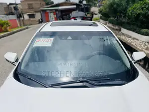 Honda Insight Touring 2019 White