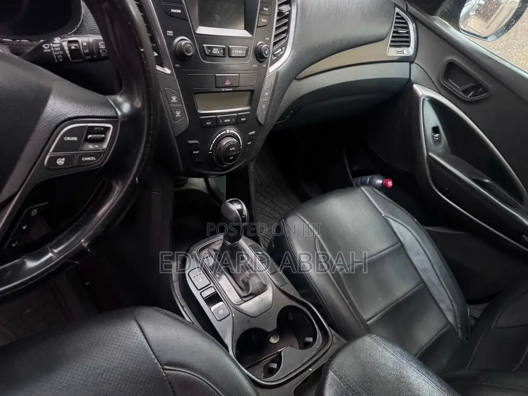 Hyundai Santa Fe 2013 Gray
