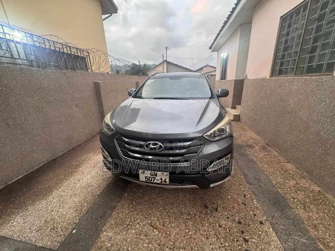 Hyundai Santa Fe 2013 Gray