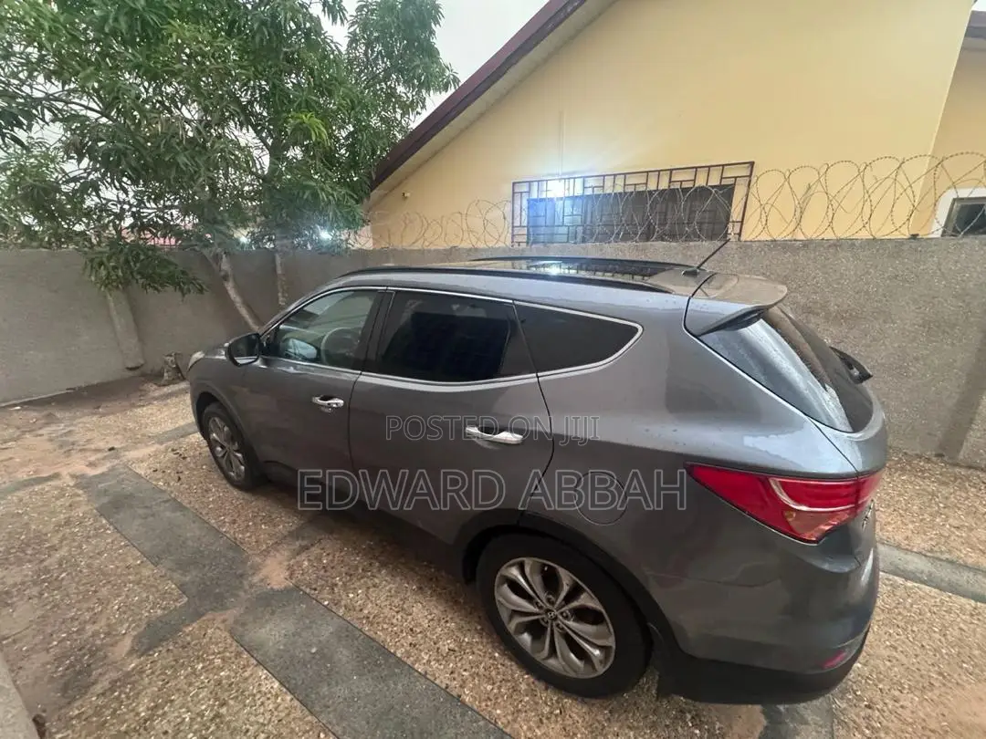 Hyundai Santa Fe 2013 Gray