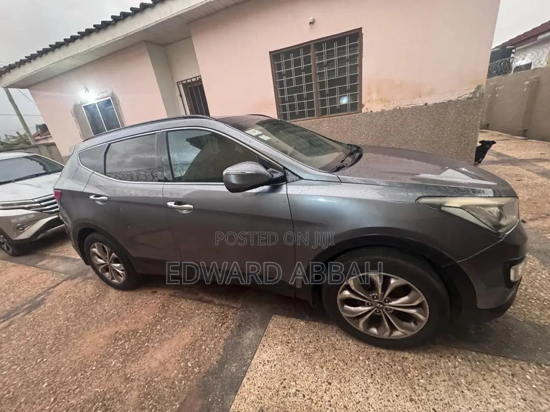 Hyundai Santa Fe 2013 Gray