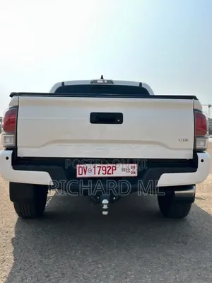 Toyota Tacoma 2020 White