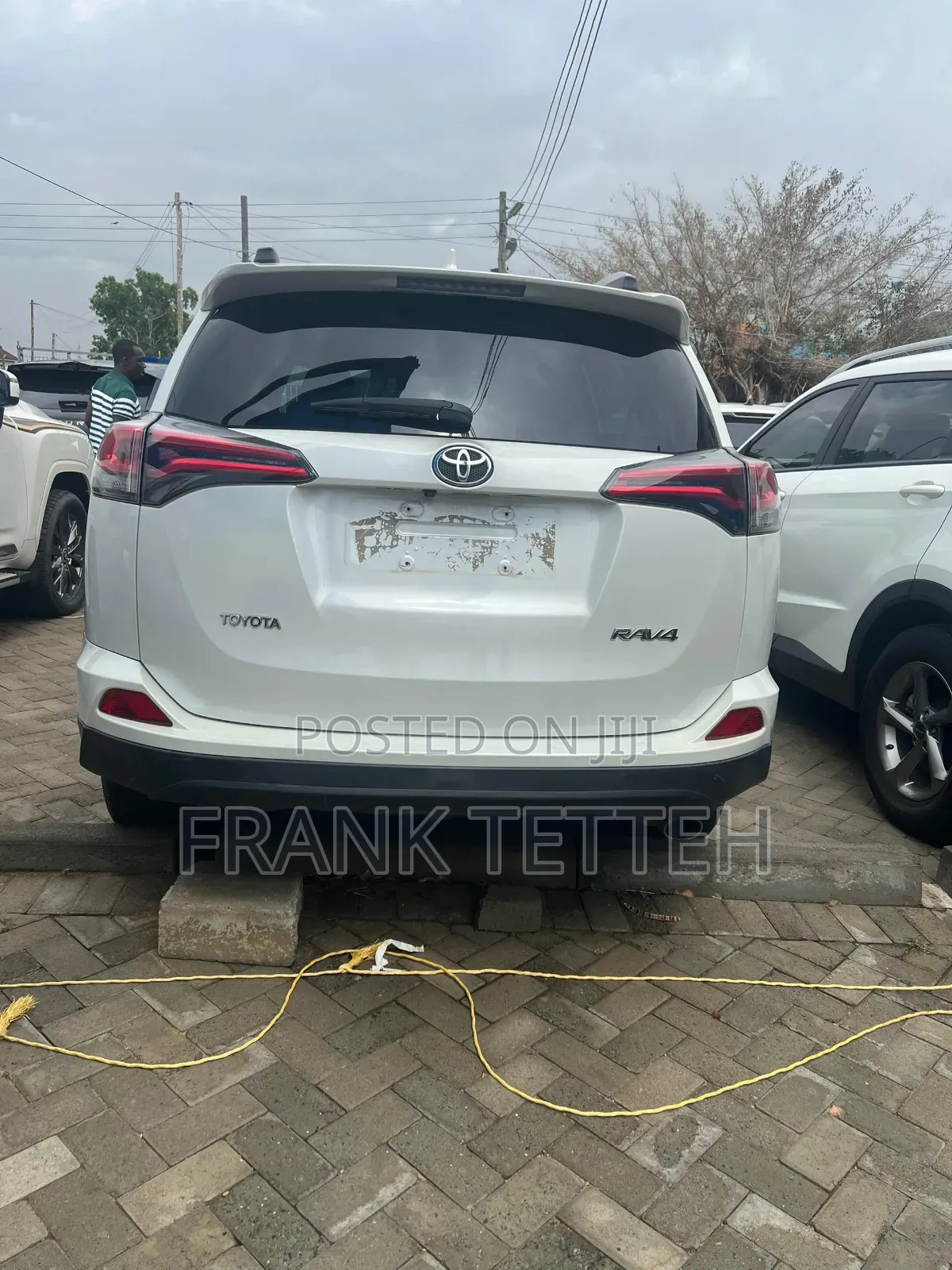 Toyota RAV4 LE AWD 2019 White