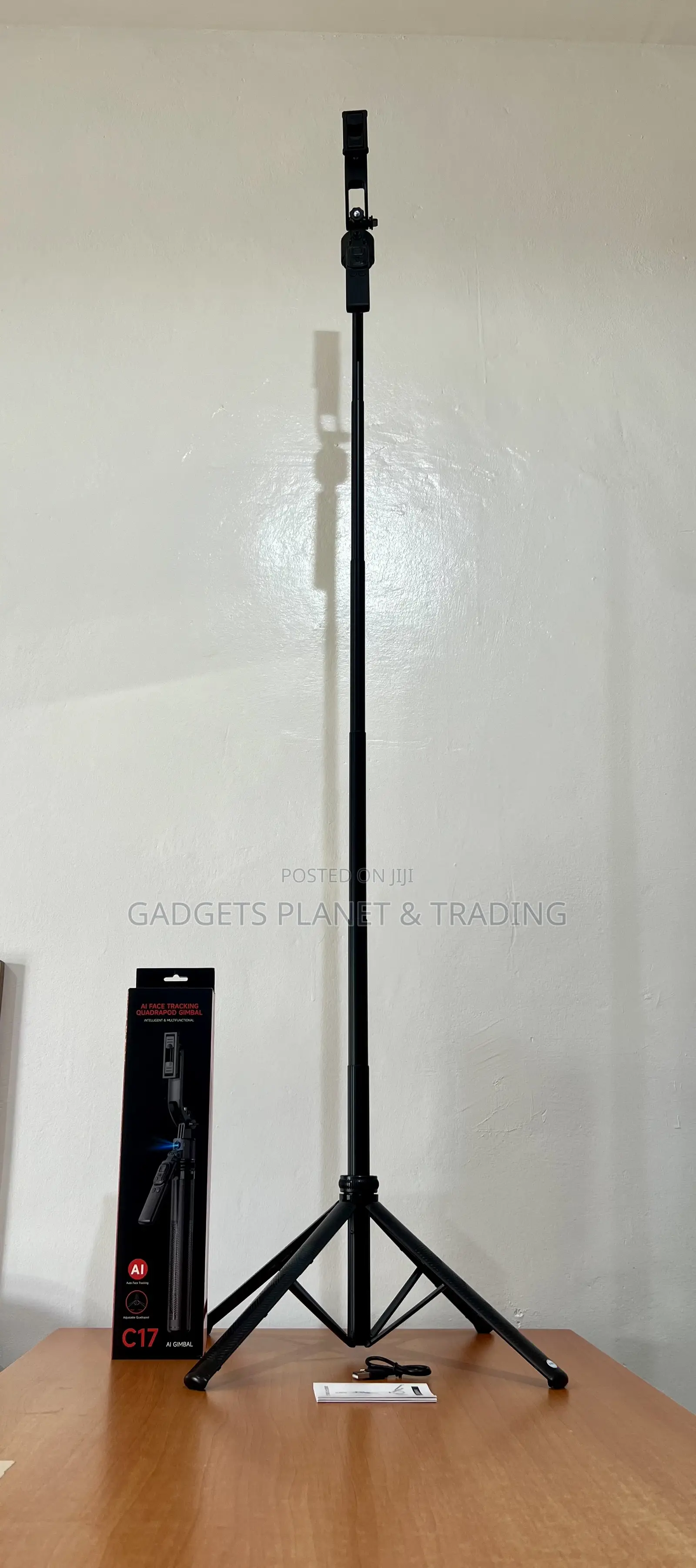 Intelligent Multifunctional Ai Face Tracking Quadrapod Gimbal - C17