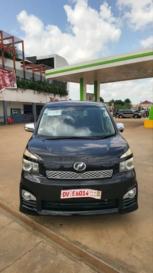 Toyota Voxy 2013 Black