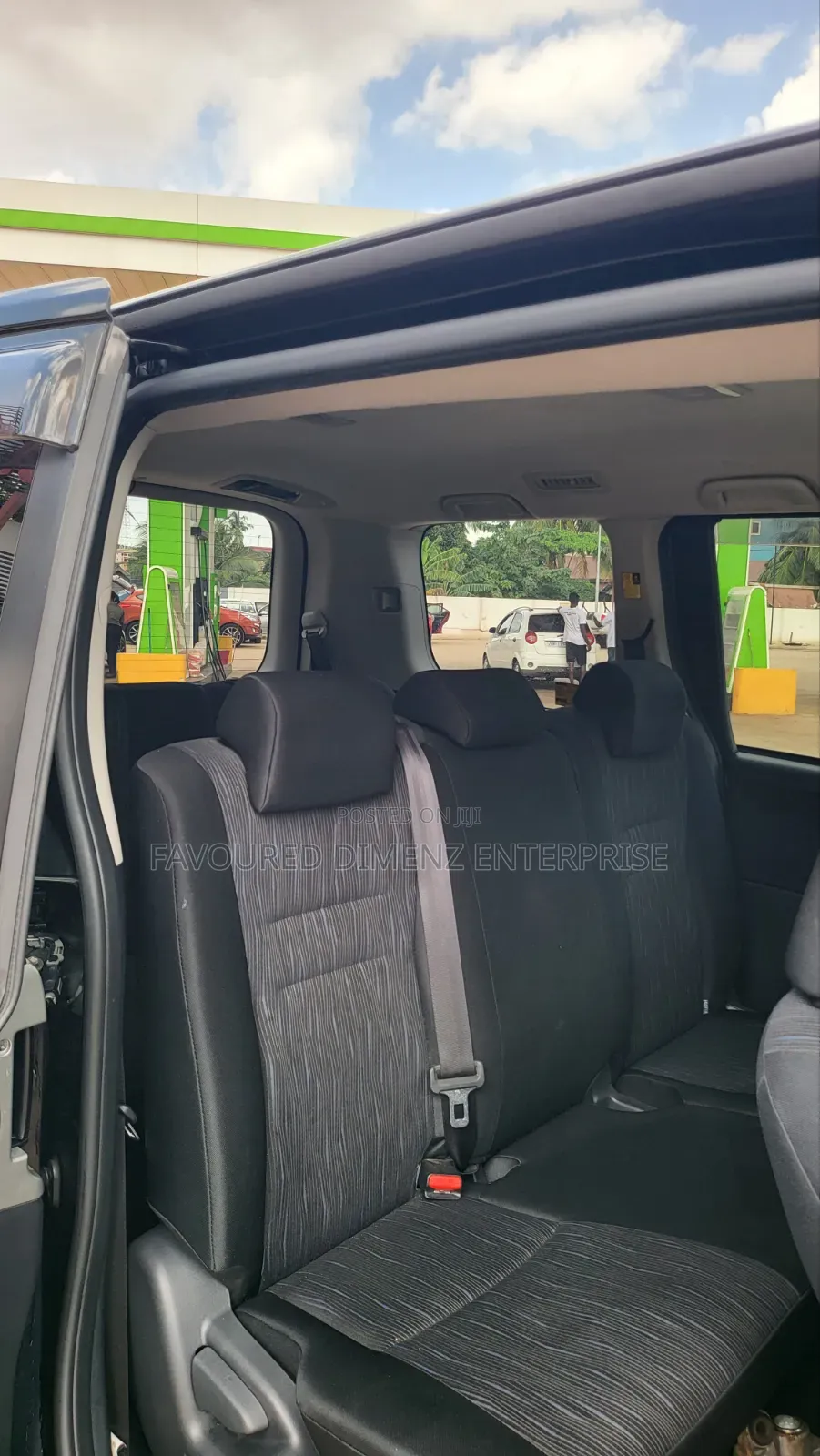 Toyota Voxy 2013 Black