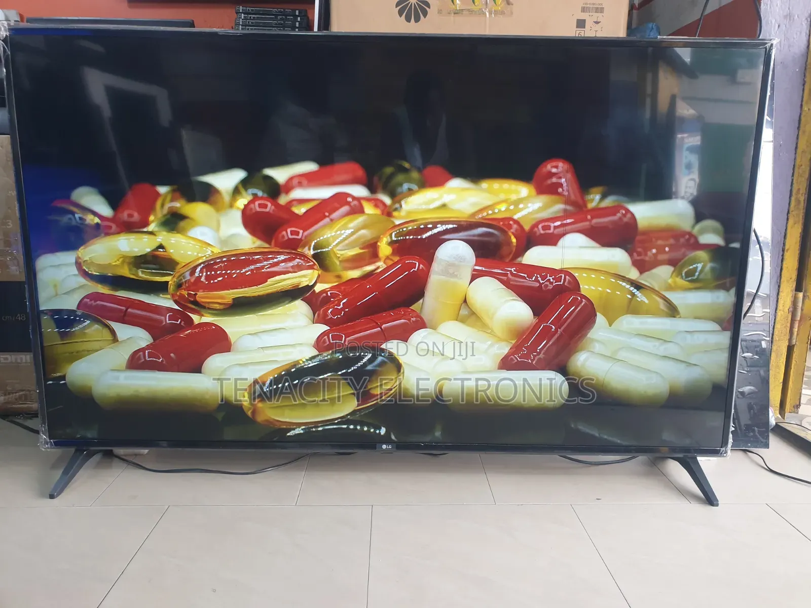 65"Lg Uhd HDR Smart Satellite Tv