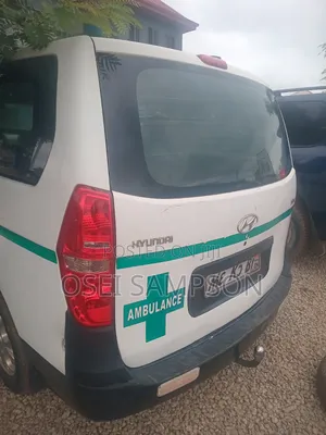 Hyundai H1 2015 White