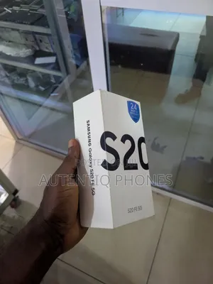New Samsung Galaxy S20 FE 5G 128 GB Black