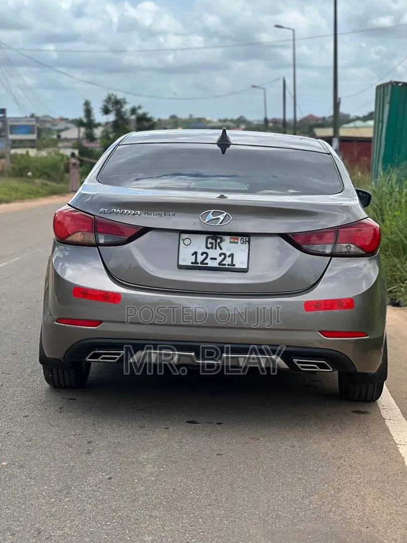Hyundai Elantra 2016