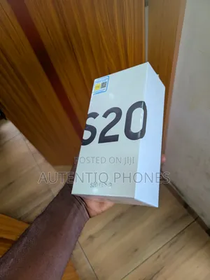 New Samsung Galaxy S20 FE 128 GB Black