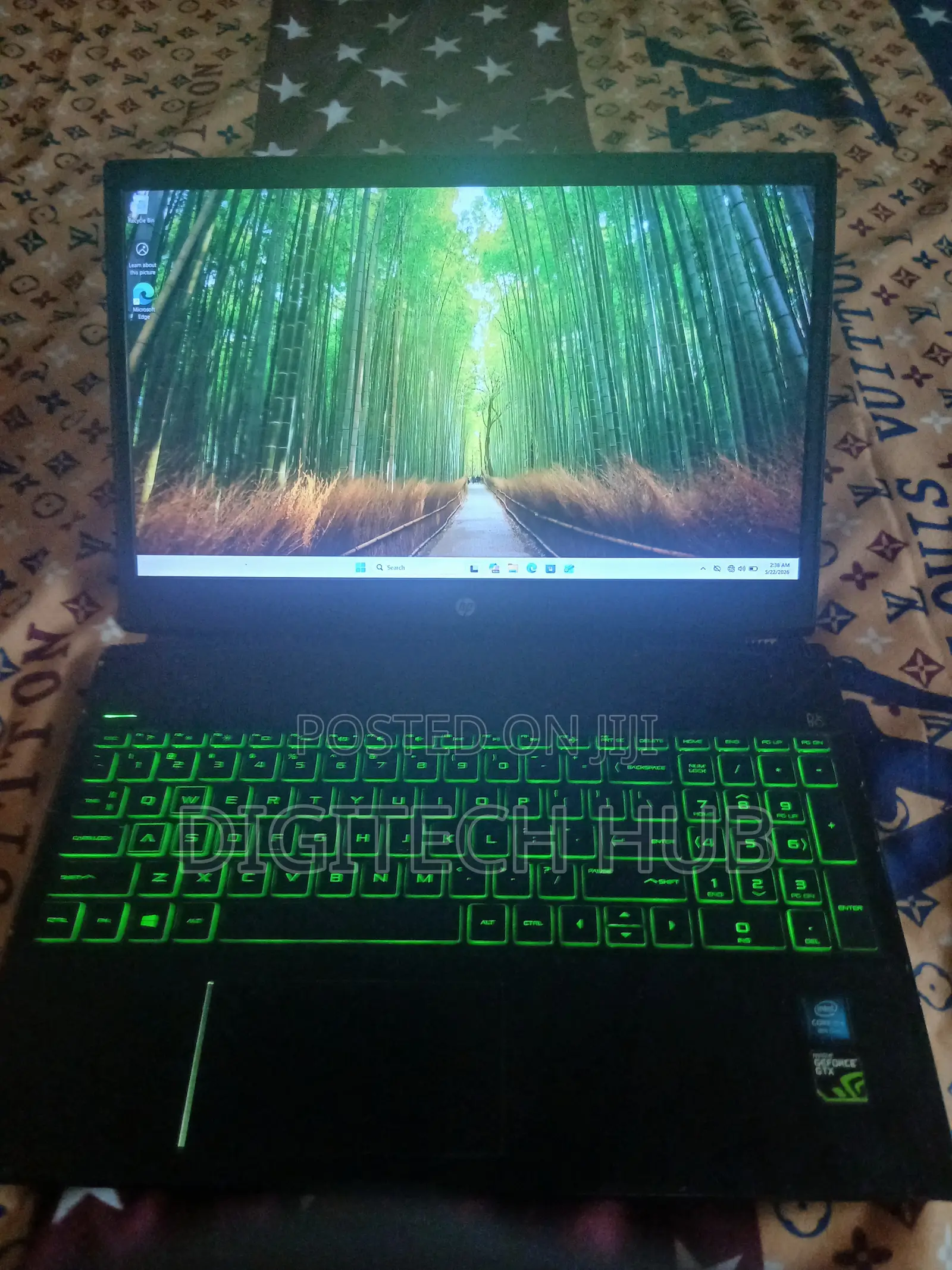 Laptop HP Pavilion 15-cs3063cl 8GB Intel Core i5 HDD+SSD 256GB